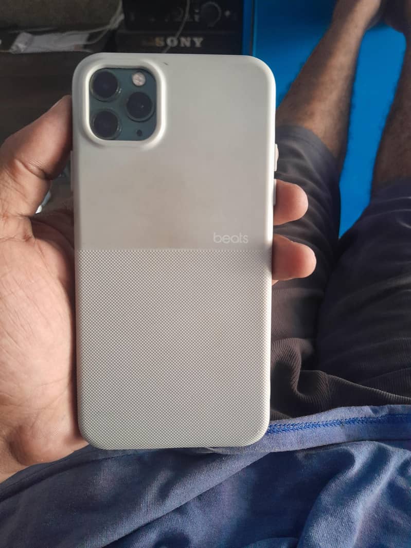 Apple 4