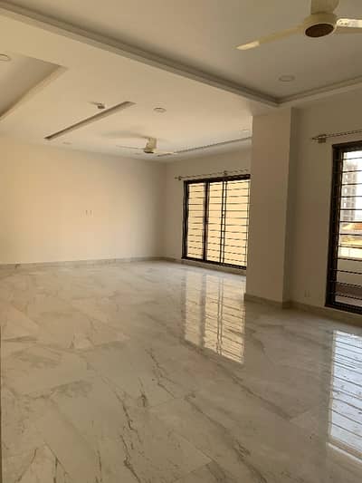 A 2955 Square Feet Flat Has Landed On Market In Askari Tower 5 Of Islamabad