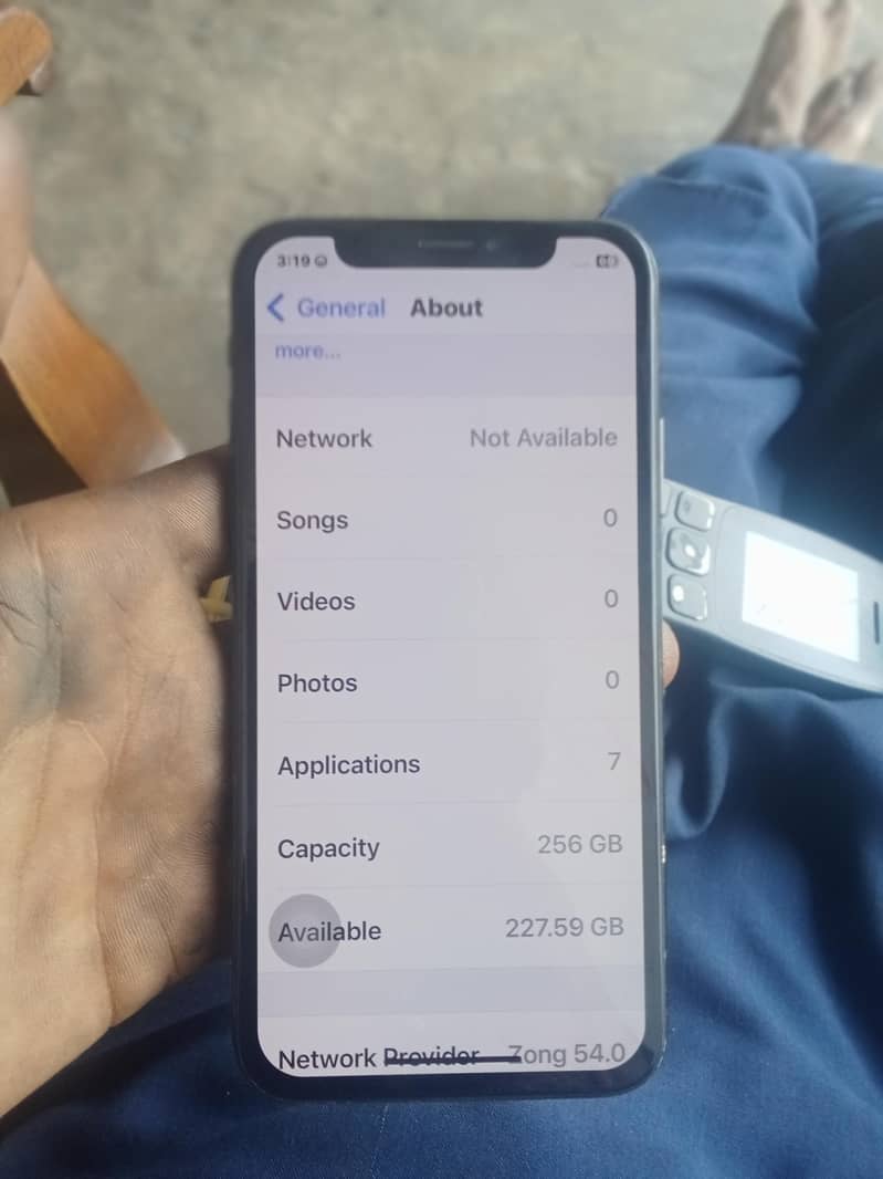 Apple iPhone X 3