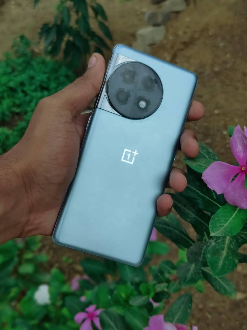 One Plus 11R 5