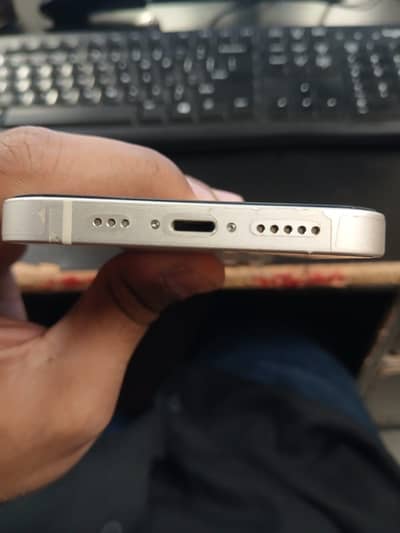 Apple iPhone 14