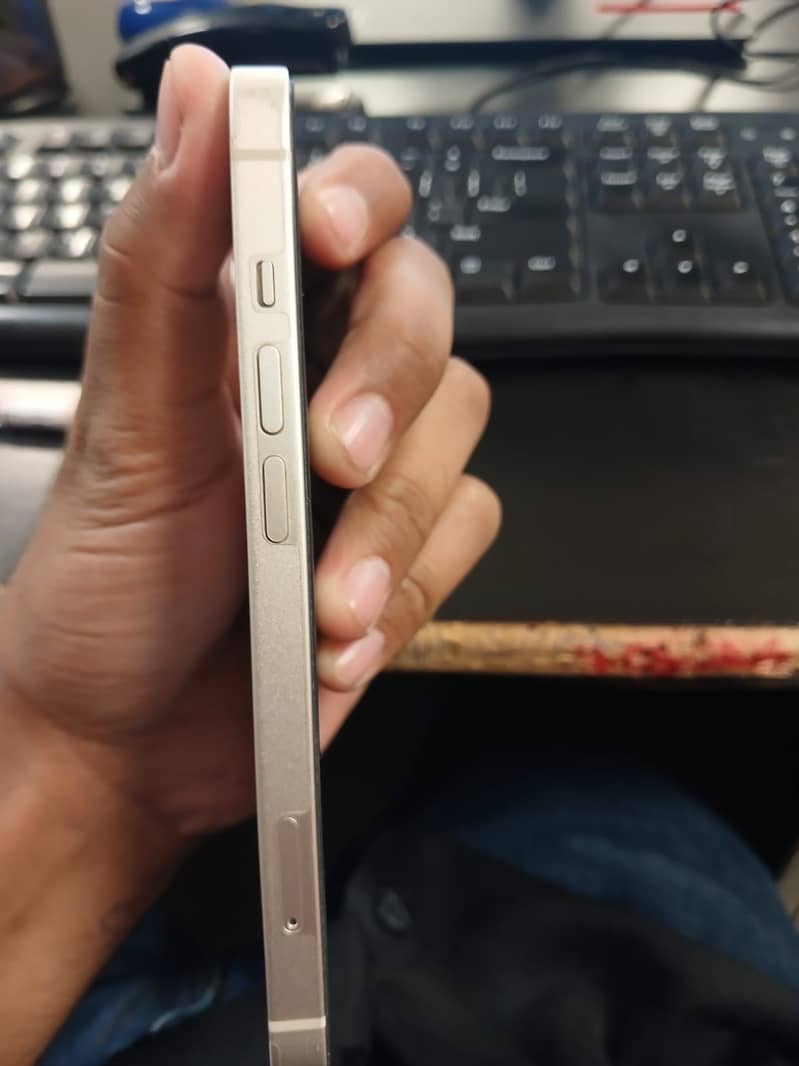 Apple iPhone 14 2