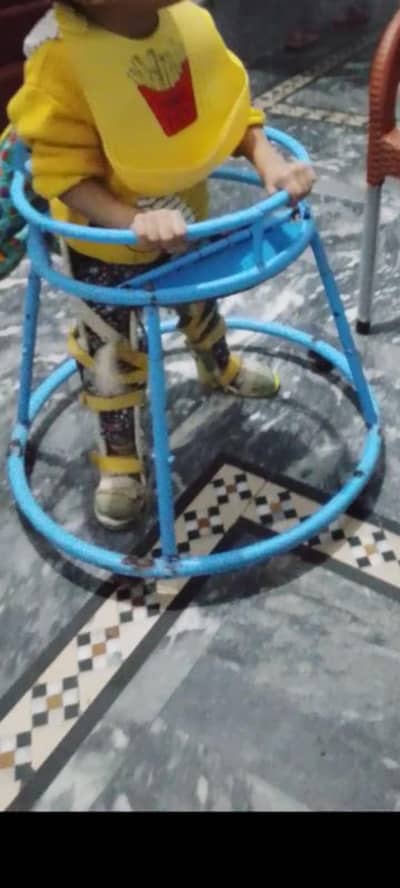 CP walker 0309681846