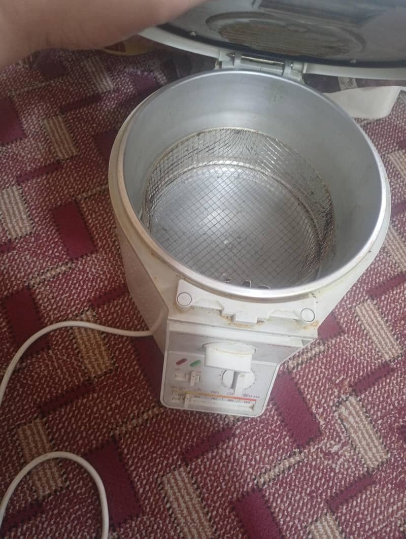 deep fryer 1