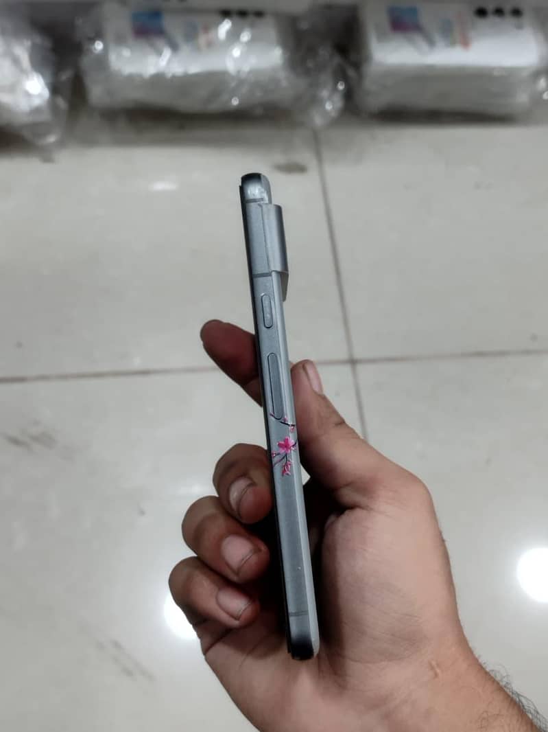 Google Pixel 8 1