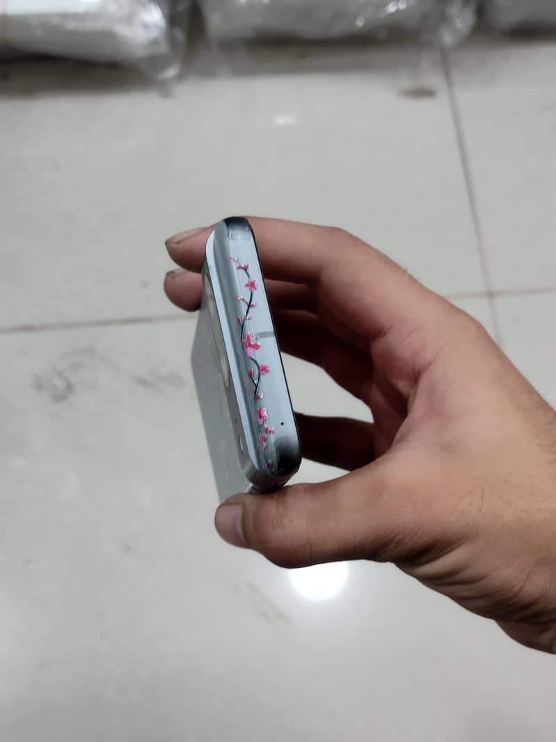 Google Pixel 8 3