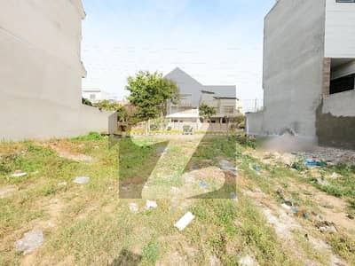 On Excellent Location 15 Marla Residential Plot In P & D Housing Society - Block B1 Is Best Option