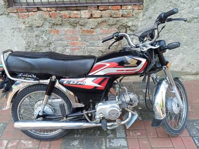Motorcycle CD 70 Black colour 2025 model