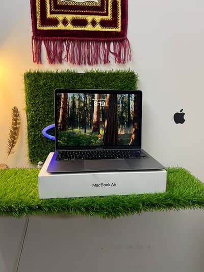 Apple MacBook Air 2020 i3  |13 Inch Space Grey Color With Box 8 /256 G