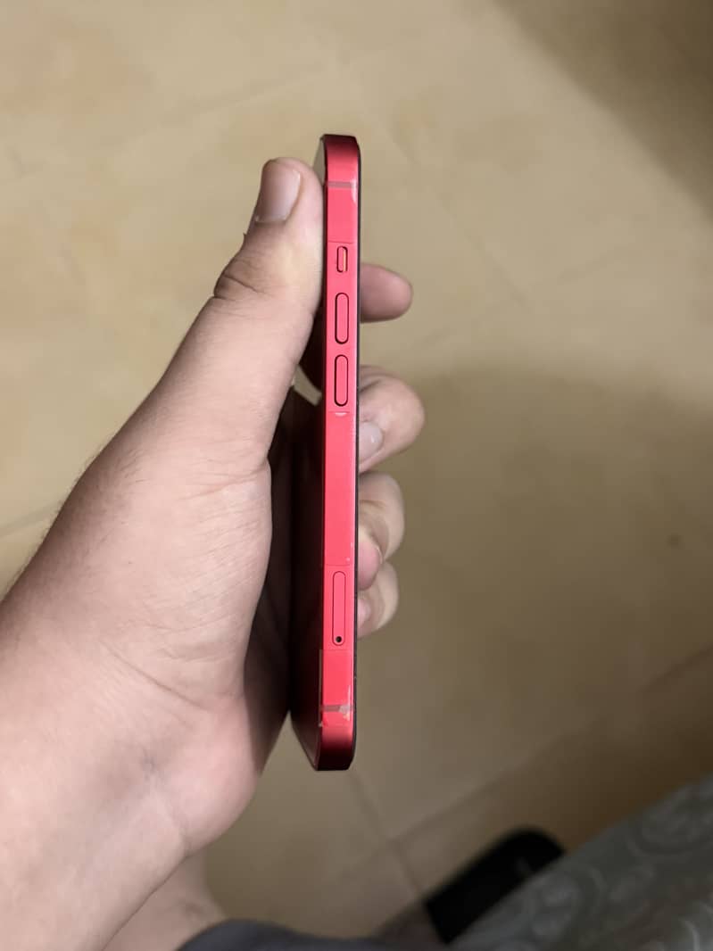 Apple iPhone 13 1