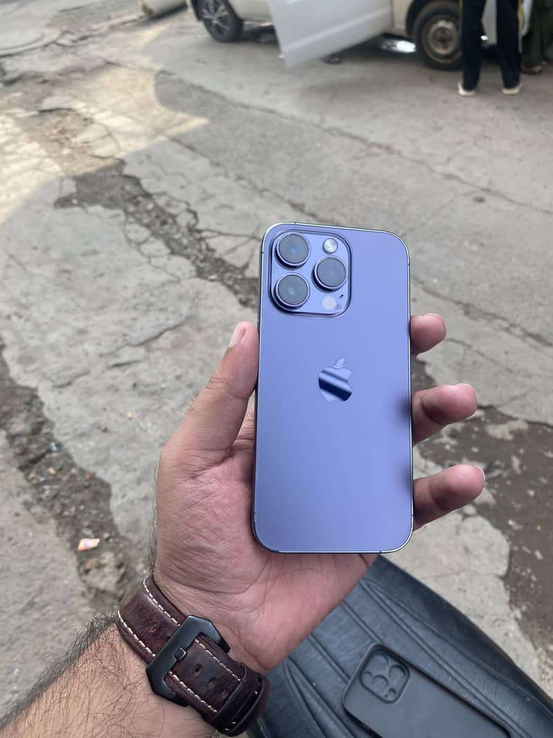 Apple iPhone 14 Pro 4