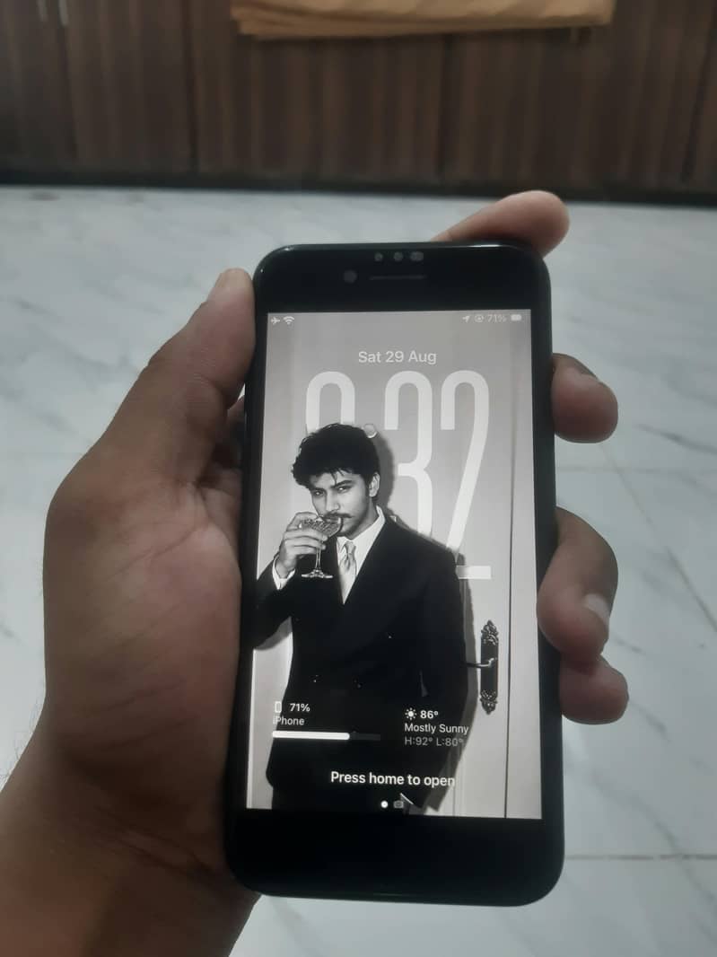 Apple iPhone SE 4