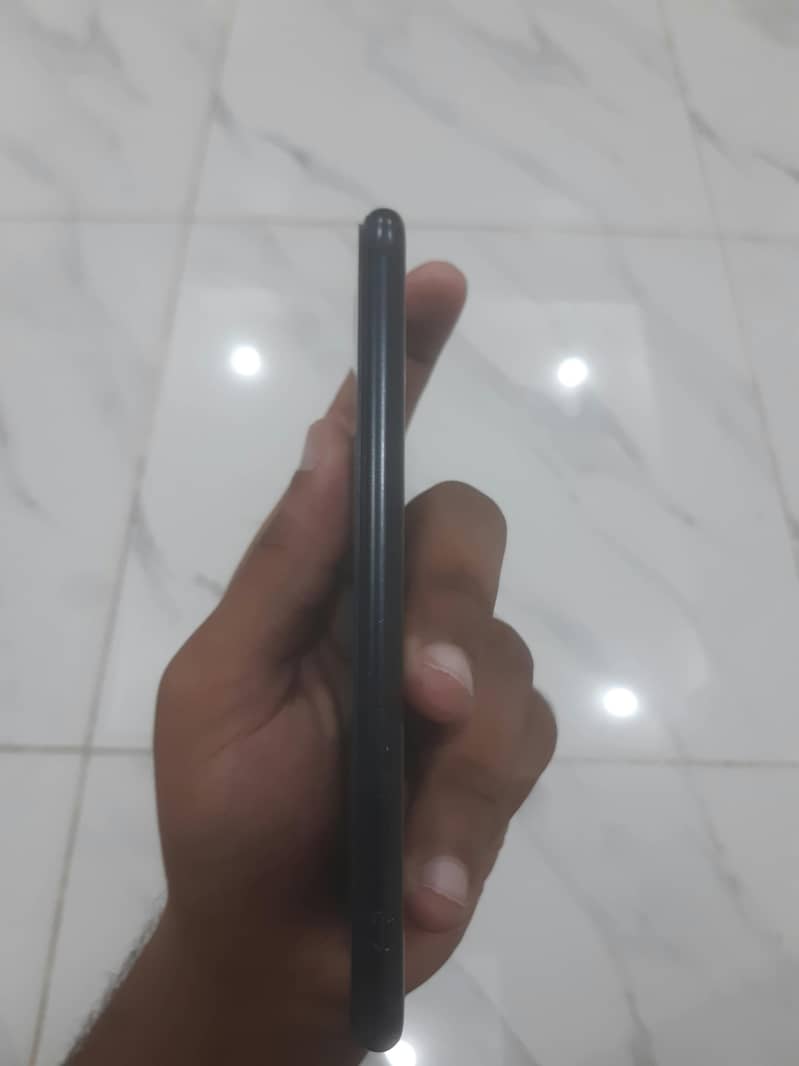 Apple iPhone SE 7