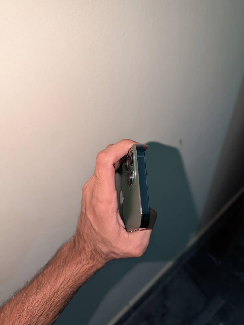 iphone 13 pro max 4