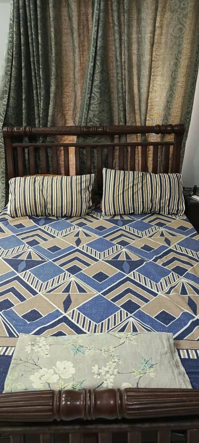 Complete Solid Wood Bedset with Dressing Table