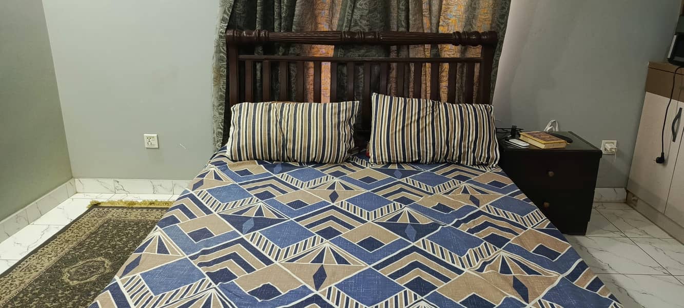 Complete Solid Wood Bedset with Dressing Table 1