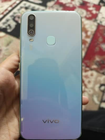 Vivo Y17
