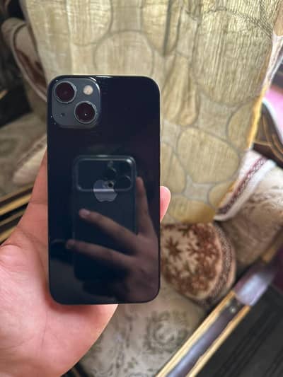 Apple iPhone 13