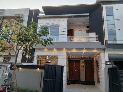 05-Marla Brand New House For Sale Super Prime Location