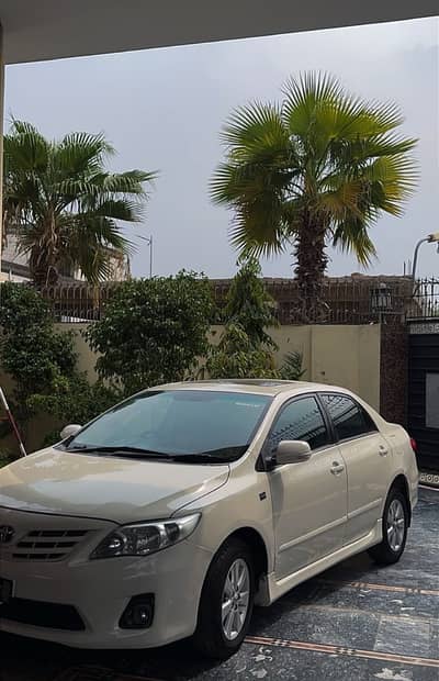 Toyota Corolla Altis SR 2014