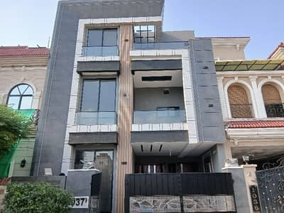 05-Marla Brand New House For Sale Super Prime Location