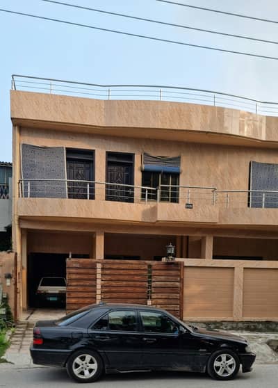 14 Marla Prime Location Big House For Sale