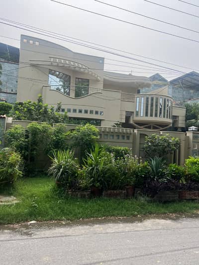 22 Marla House In Garden Town Abu Bakar Block Lahore'S Most Sought-After Address