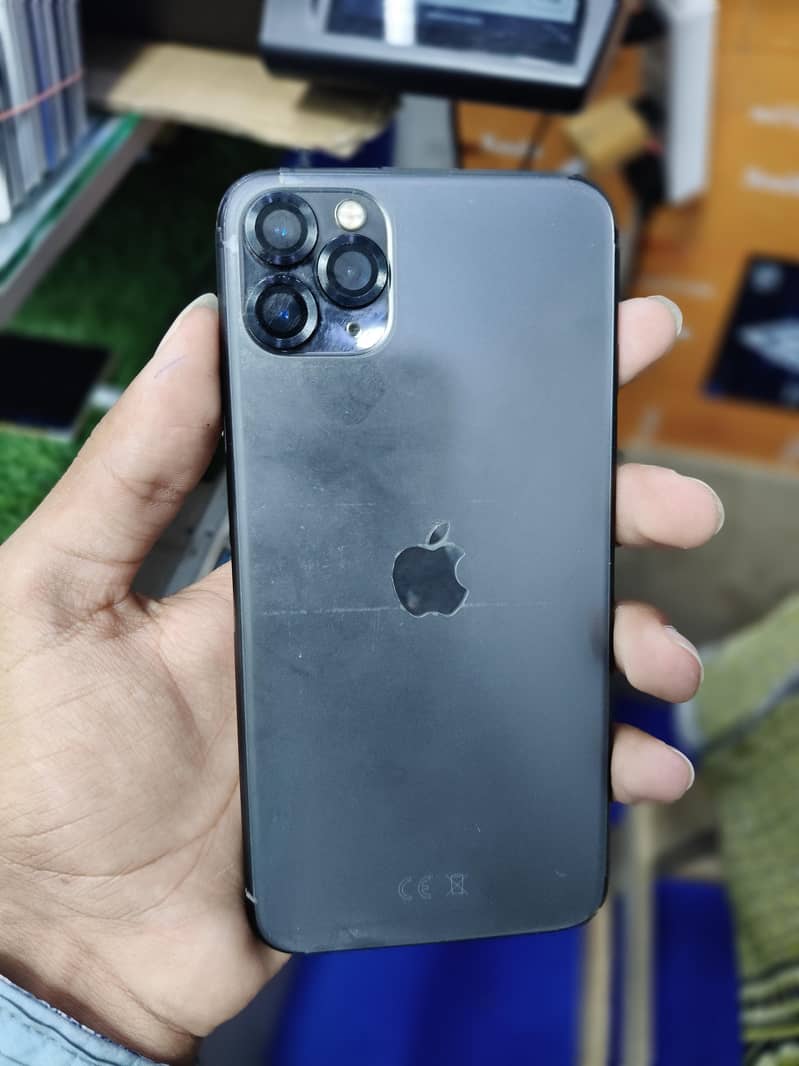 Apple iPhone 11 Pro Max 1
