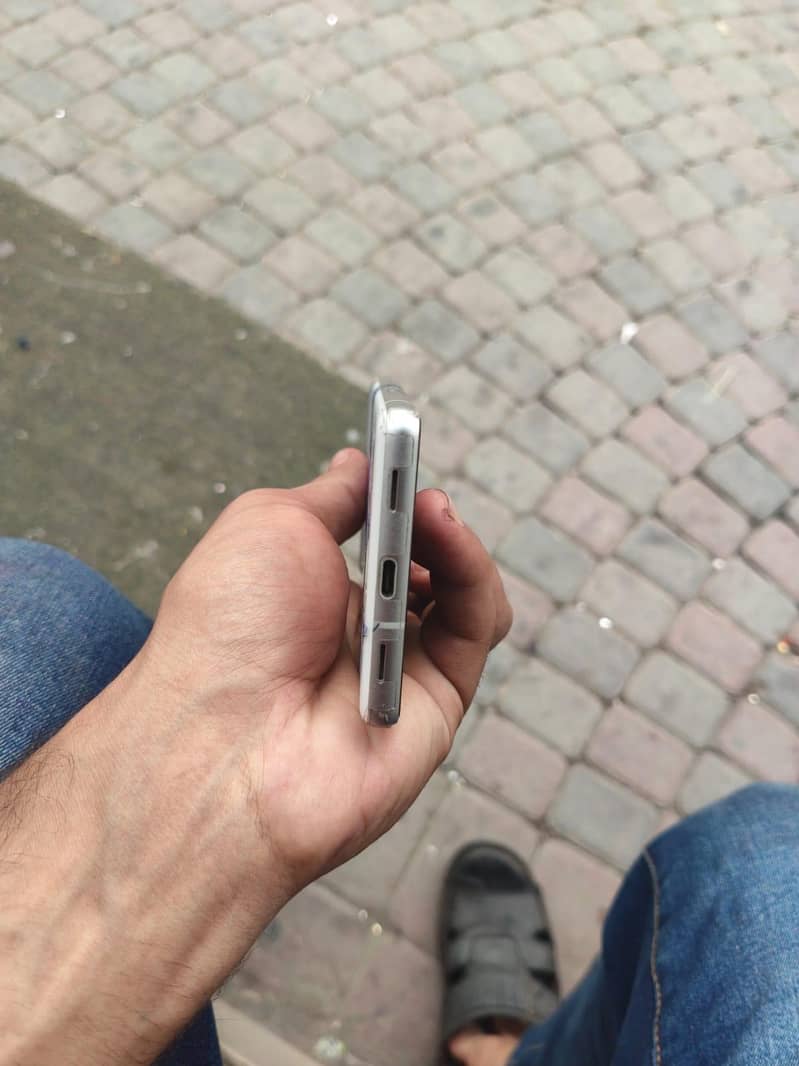 Google Pixel 7a 5