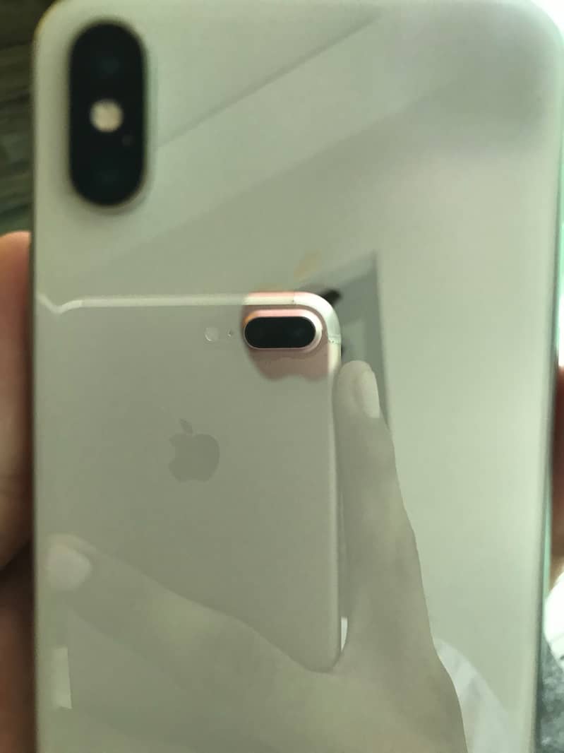 Apple iPhone X 3