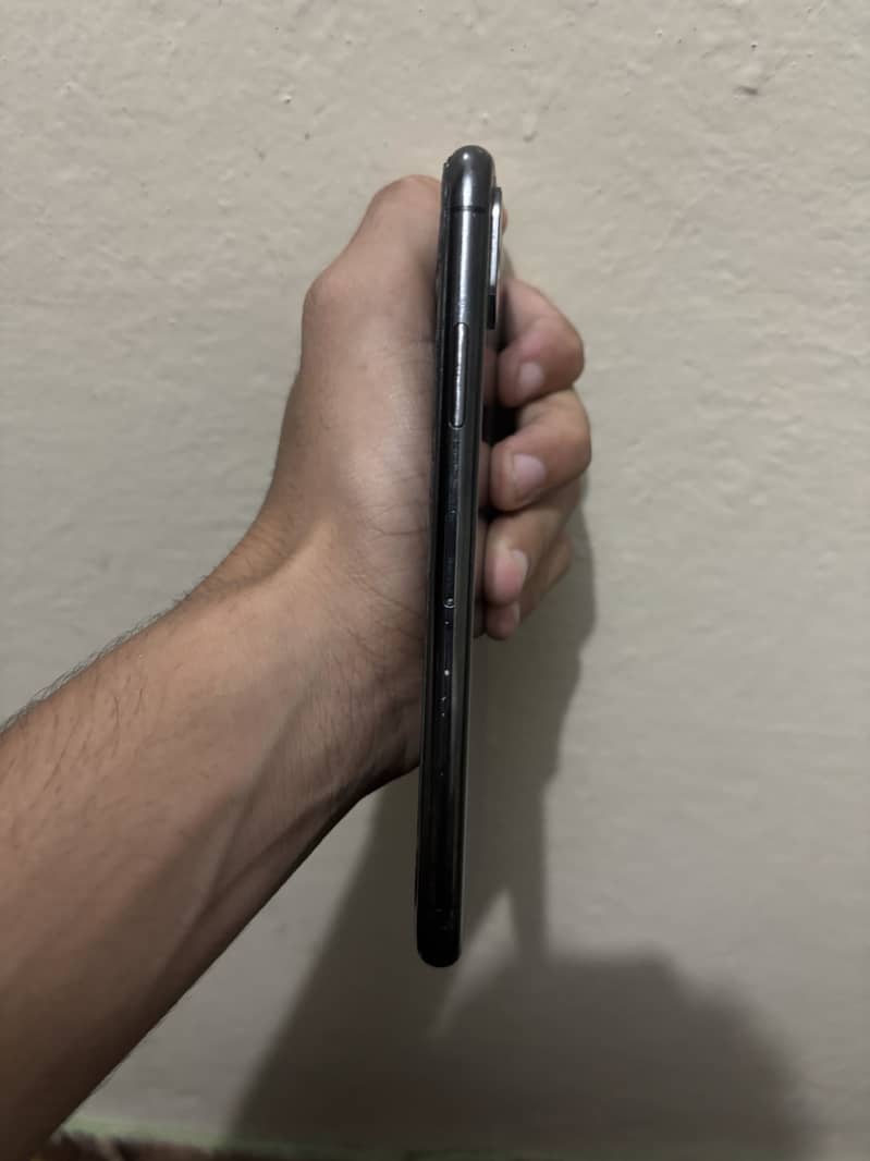 Apple iPhone XS 0