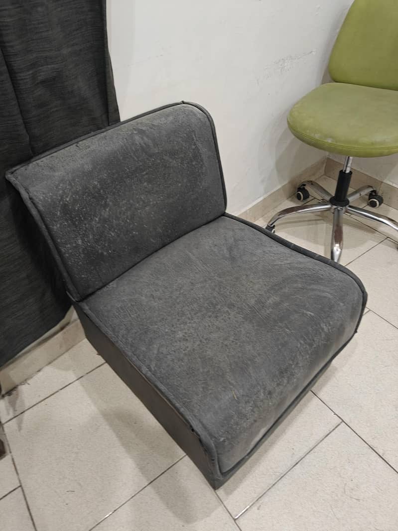 patient  couch 8