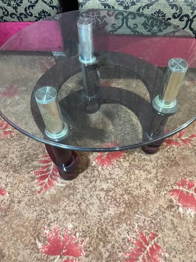 2 service tables and curtains available
