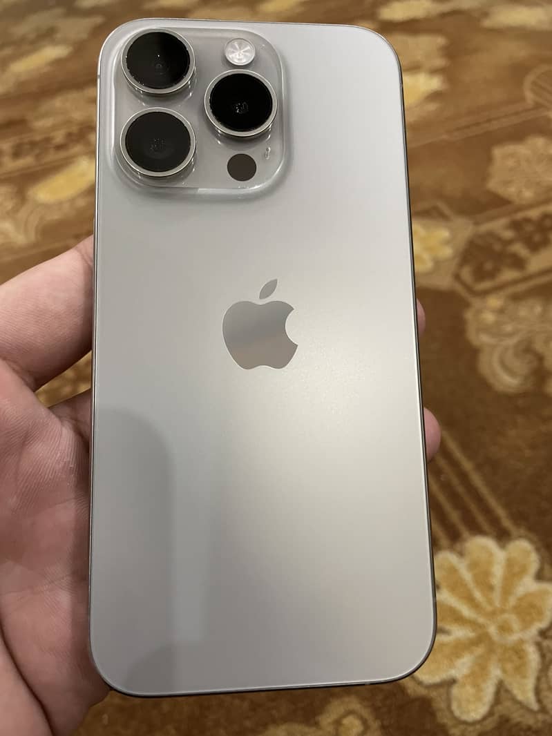 IPHONE 15 pro 0