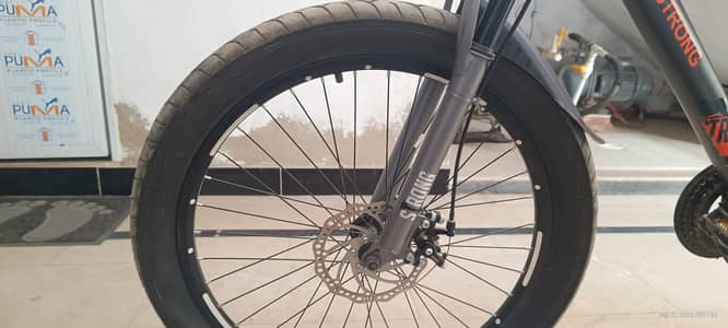 Road bicycle