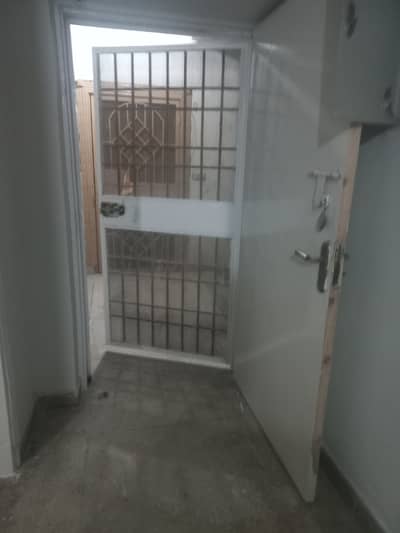 G11/4 PHA FLAT FOR RENT PRIME LOCATION