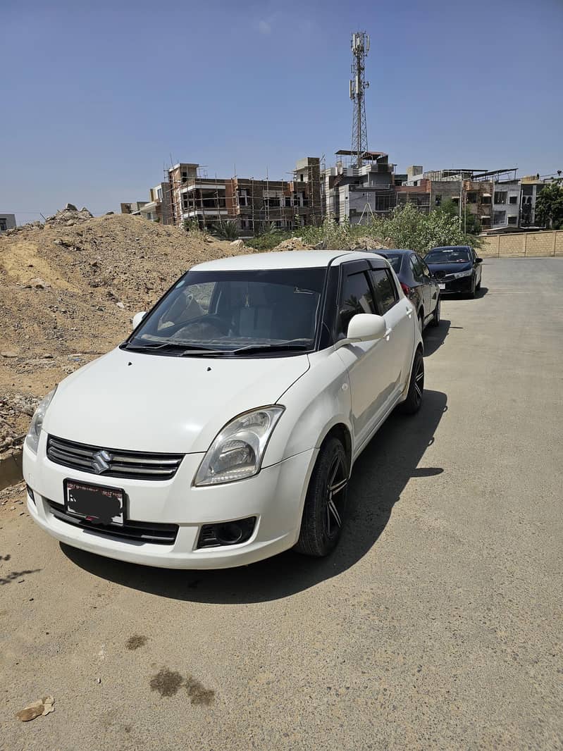 Suzuki Swift 2017 DLX Automatic 1.3 0