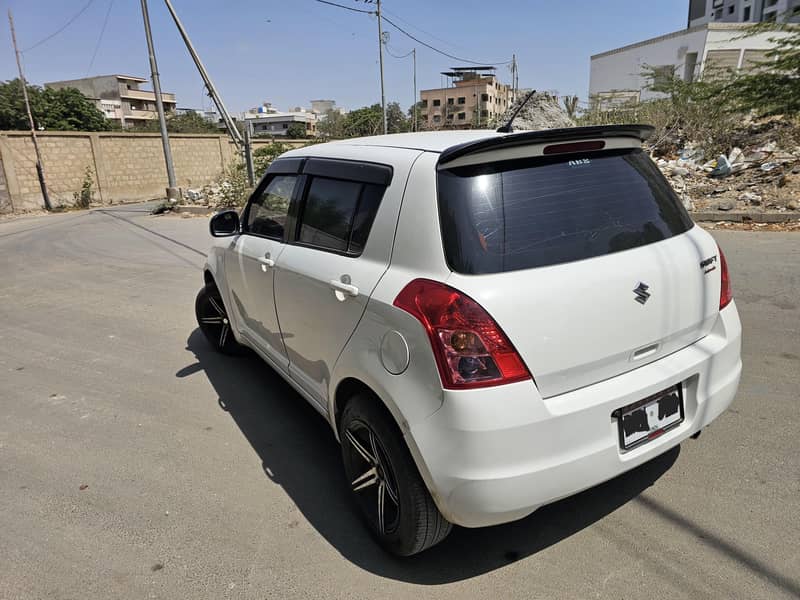 Suzuki Swift 2017 DLX Automatic 1.3 3
