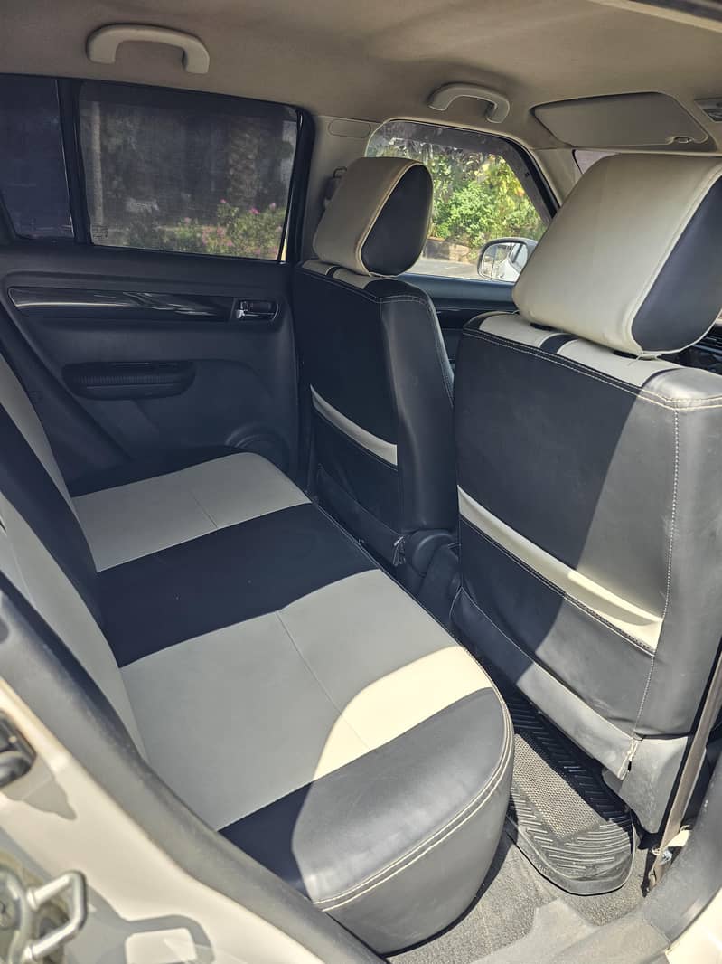 Suzuki Swift 2017 DLX Automatic 1.3 5