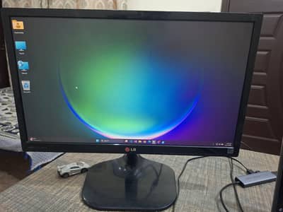 Monitor, IPS LG 22 inches LED
