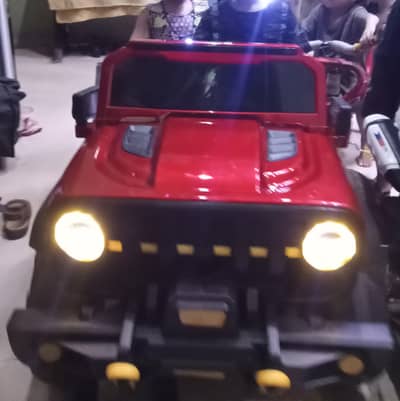 rechargeable kids car in new condition for sale