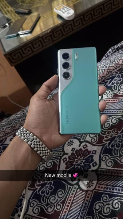 Tecno CAMON 40 Pro