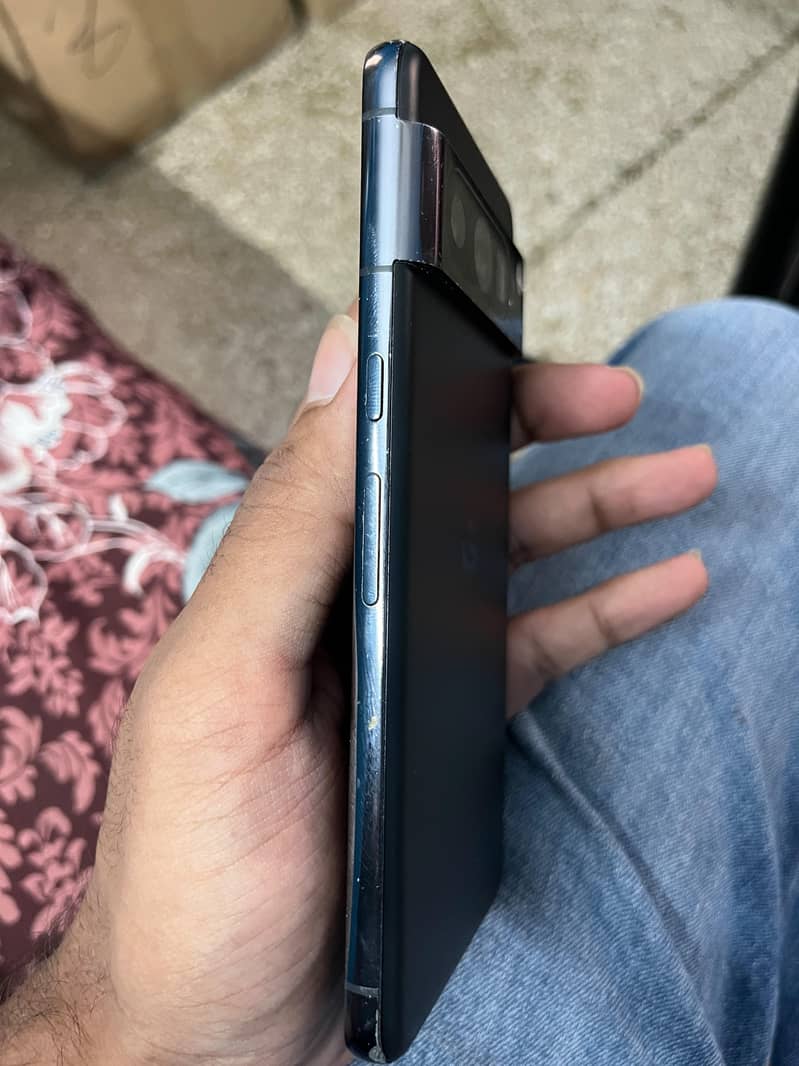 Google Pixel 8 Pro 1