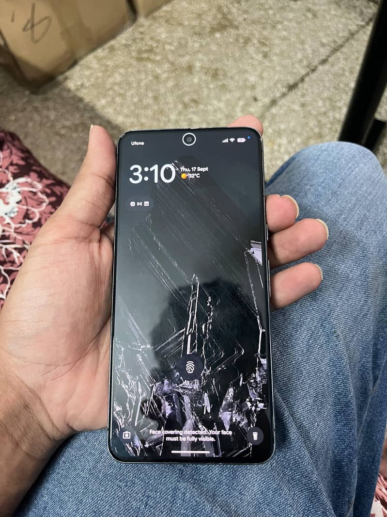Google Pixel 8 Pro 2