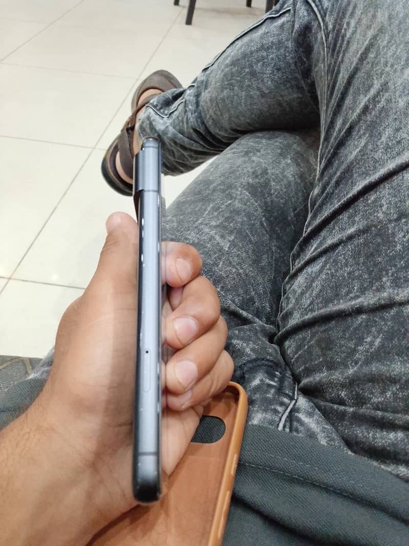 Google Pixel 8 2