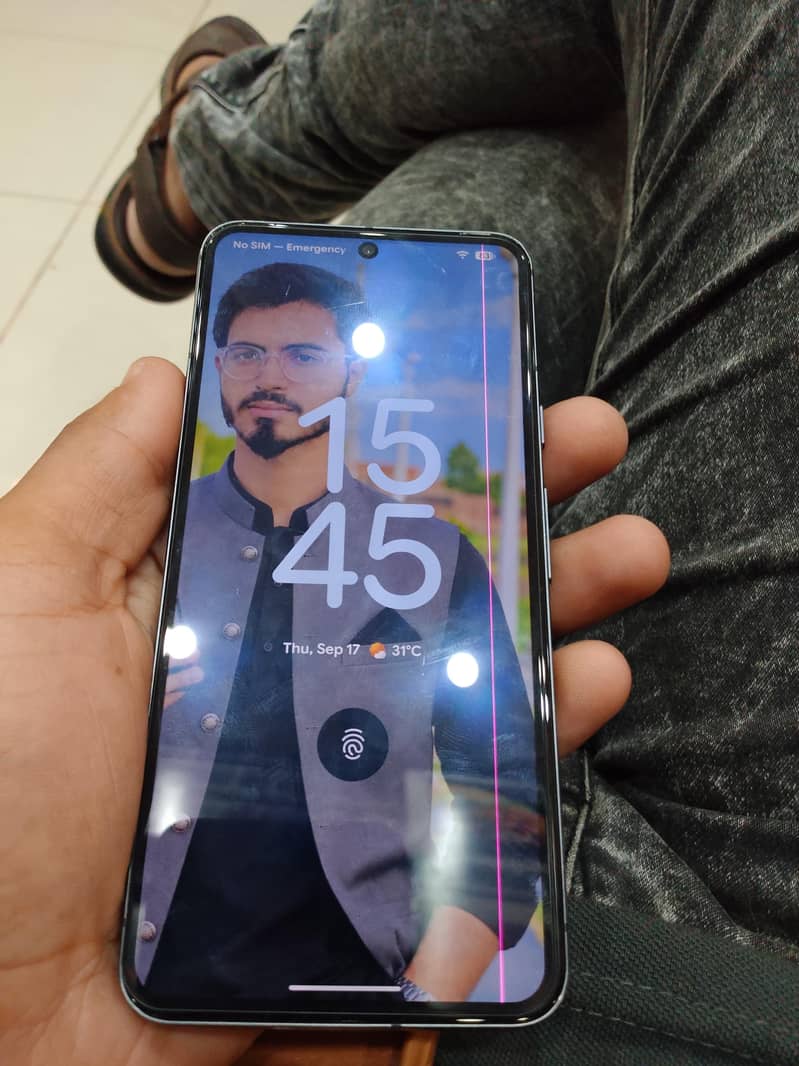 Google Pixel 8 4
