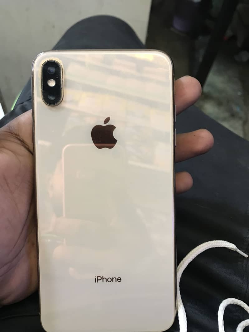 Apple iPhone XS Max 6