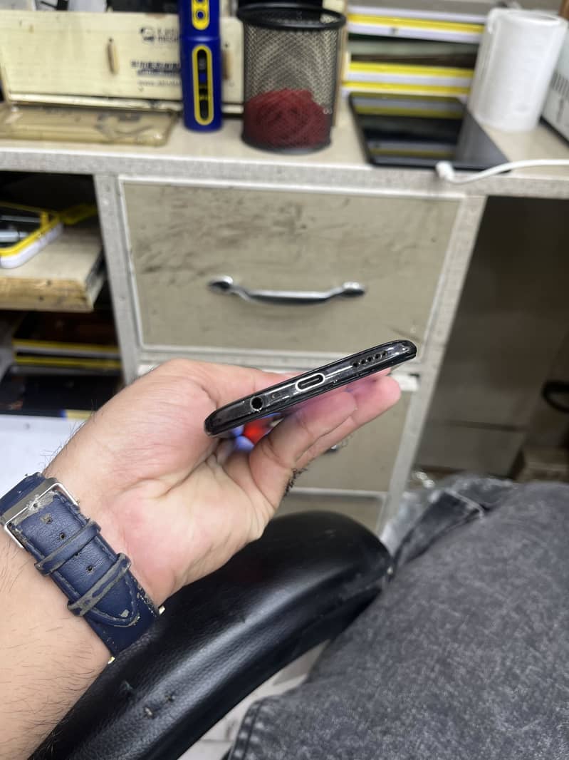 One Plus 6 4