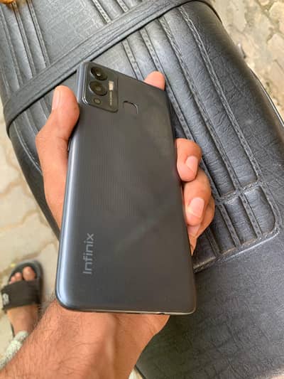 Infinix Hot 12 Play