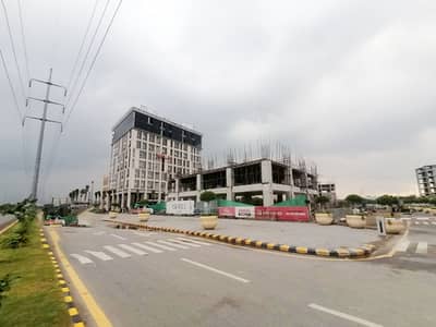 Prime Location Pine Avenue 4 Marla Commercial Plot Up For sale